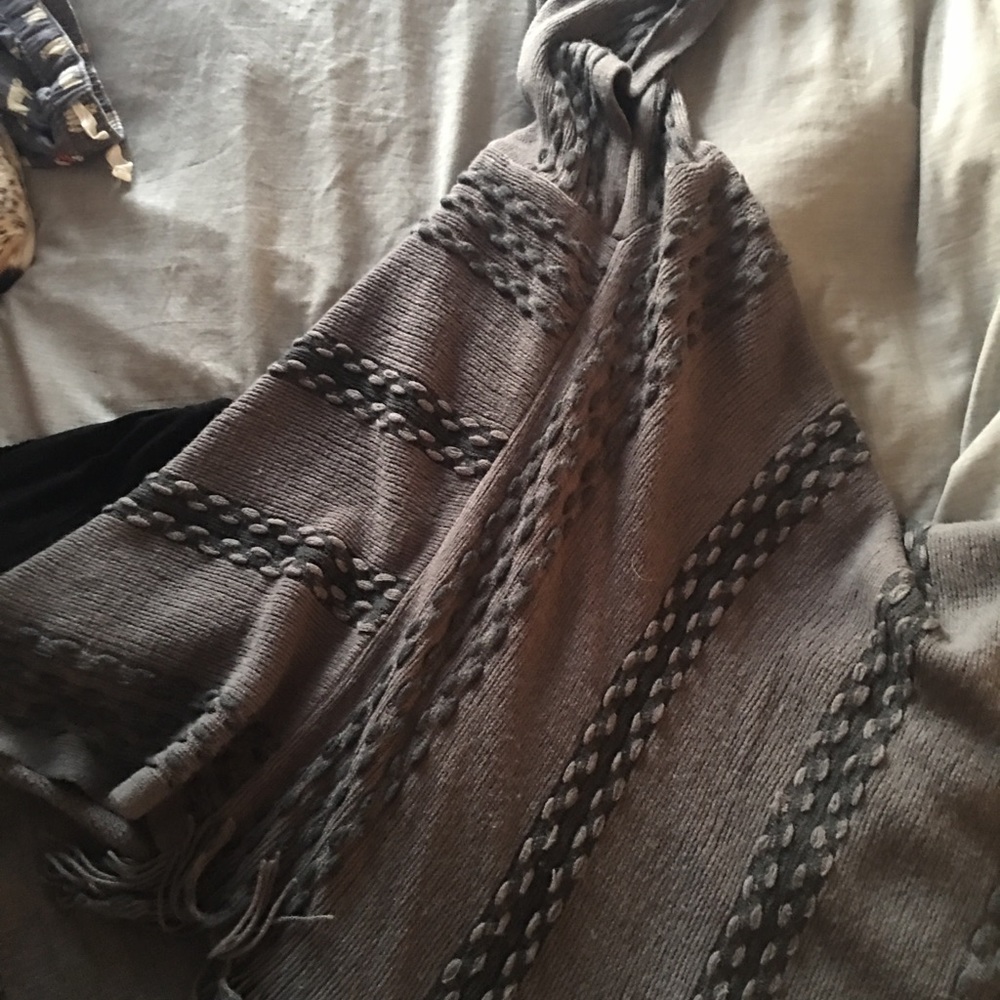 Knitted poncho from boutique